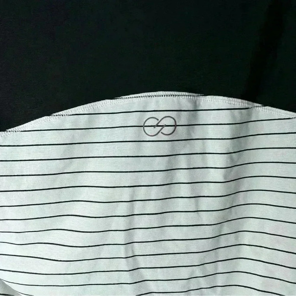 Calia Carrie Underwood White & Black Pinstriped Ruched Pull Over Top Size Small - Picture 4 of 6